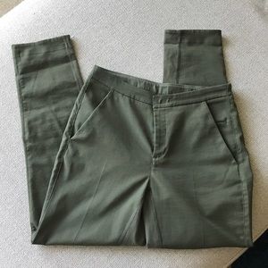 Lululemon City Trek pants size 4